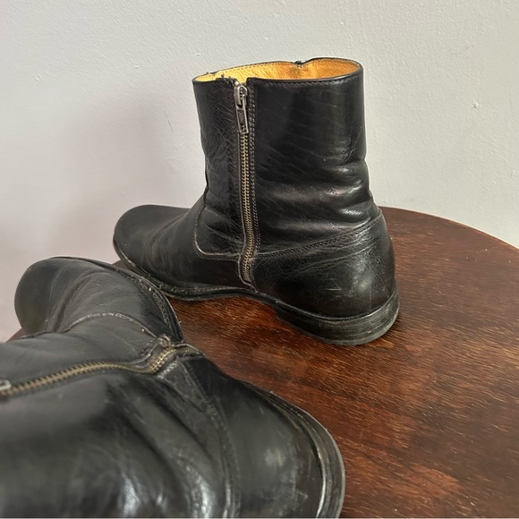 Frye Emmett Zipper Black Leather Ankle Boots Size 12 - Picture 5 of 8